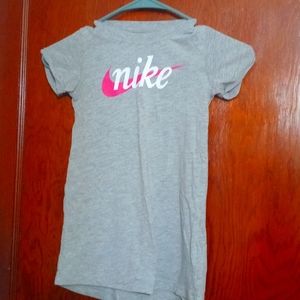 Girls Nike shirt